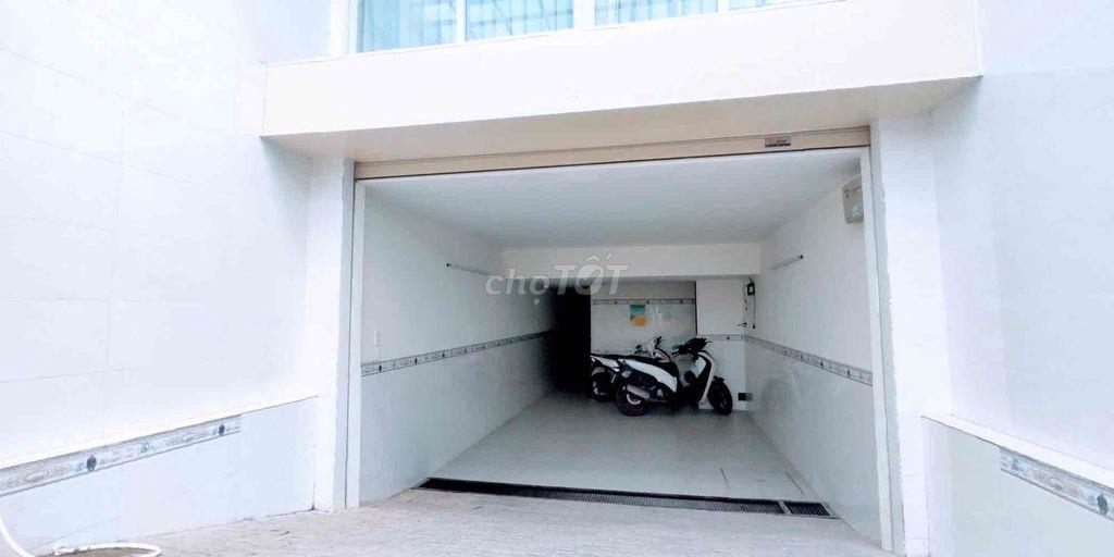 cho thuê studio có cửa sổ rộng thoáng