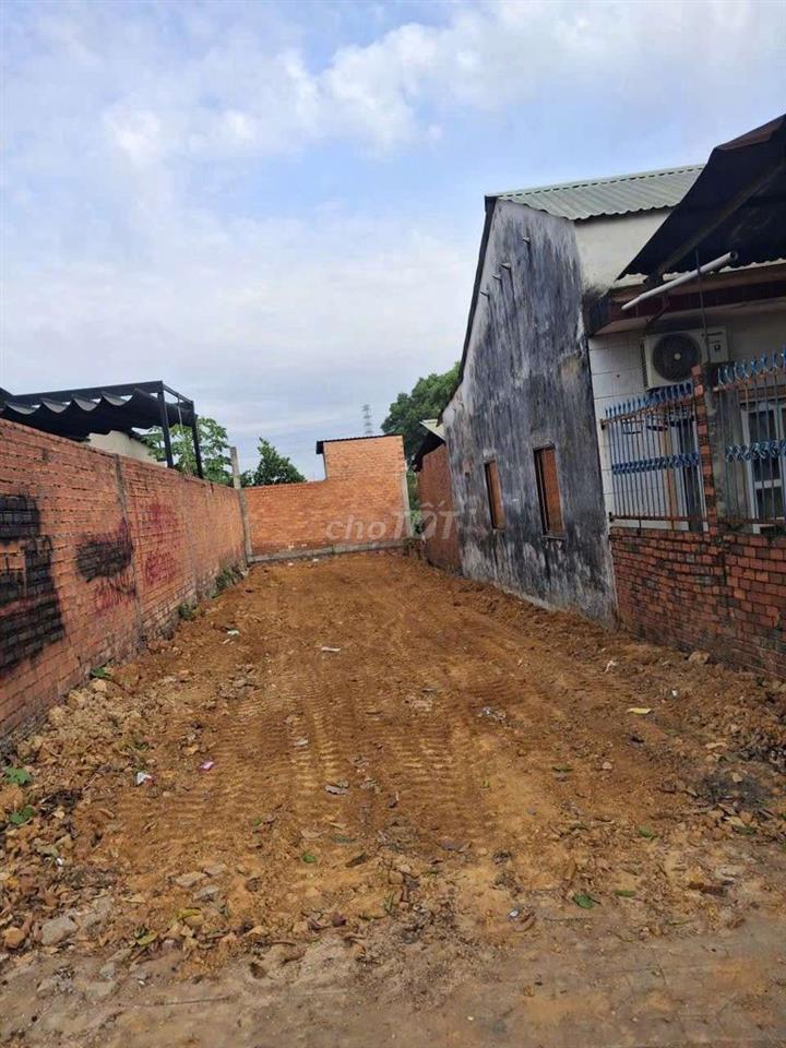 BÁN ĐẤT MẶT TIỀN BUÔN BÁN