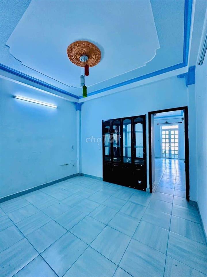 nhà nguyên căn kinh doanh mặt tiwwnf chợ hạnh thông tây