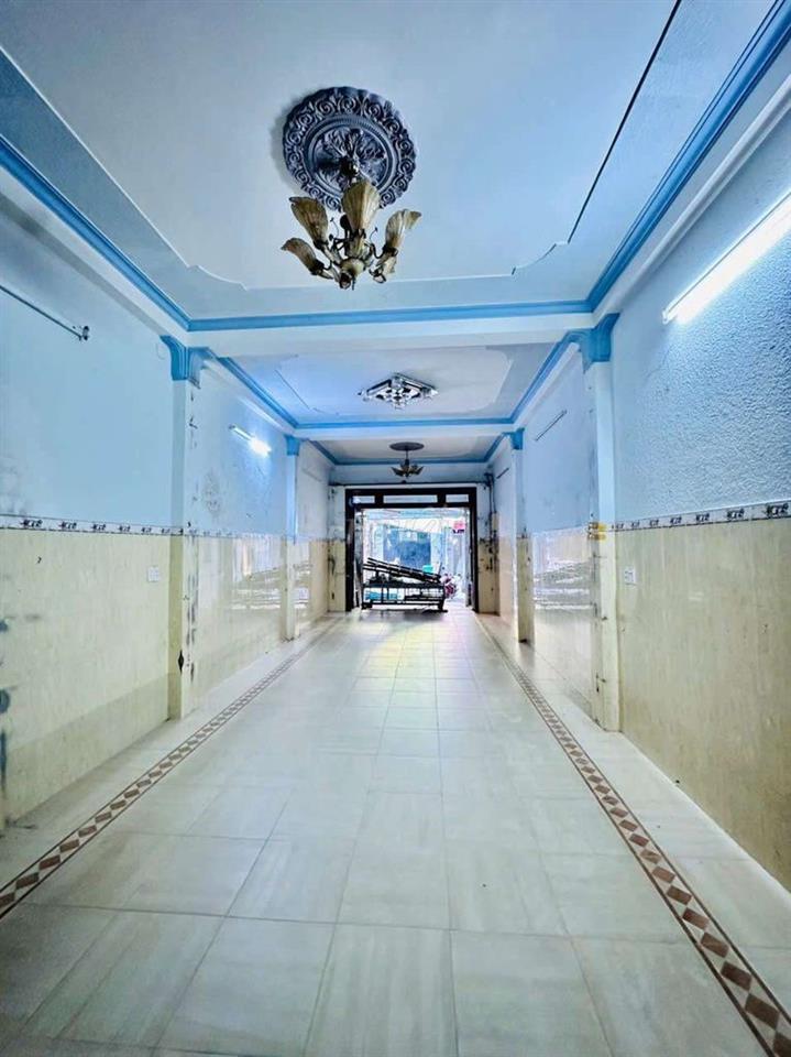 nhà nguyên căn kinh doanh mặt tiwwnf chợ hạnh thông tây