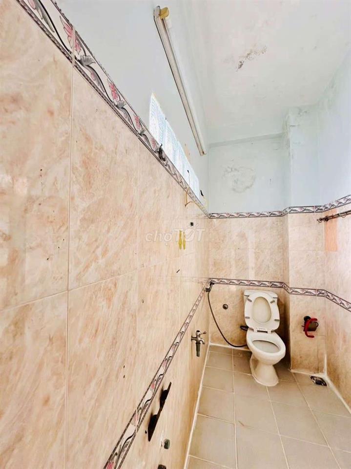 nhà nguyên căn kinh doanh mặt tiwwnf chợ hạnh thông tây
