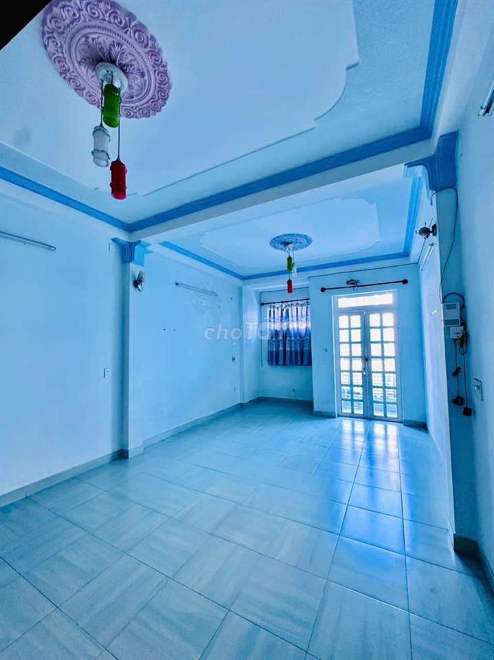 nhà nguyên căn kinh doanh mặt tiwwnf chợ hạnh thông tây
