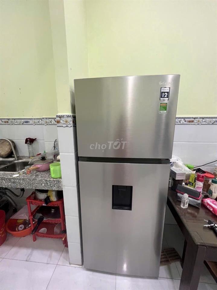nhà cấp 4. đầy đủ nội thất. đường rộng. làm kho. hoặc kinh doanh