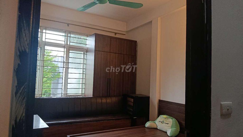 Cho thuê phòng ngủ tầng 3 ngõ 105 Xuân La