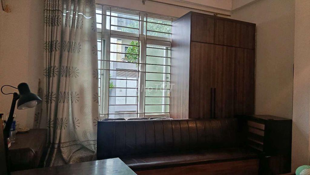 Cho thuê phòng ngủ tầng 3 ngõ 105 Xuân La