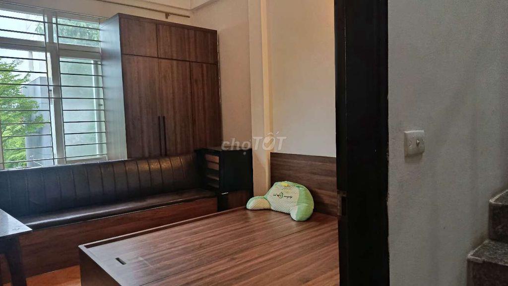 Cho thuê phòng ngủ tầng 3 ngõ 105 Xuân La