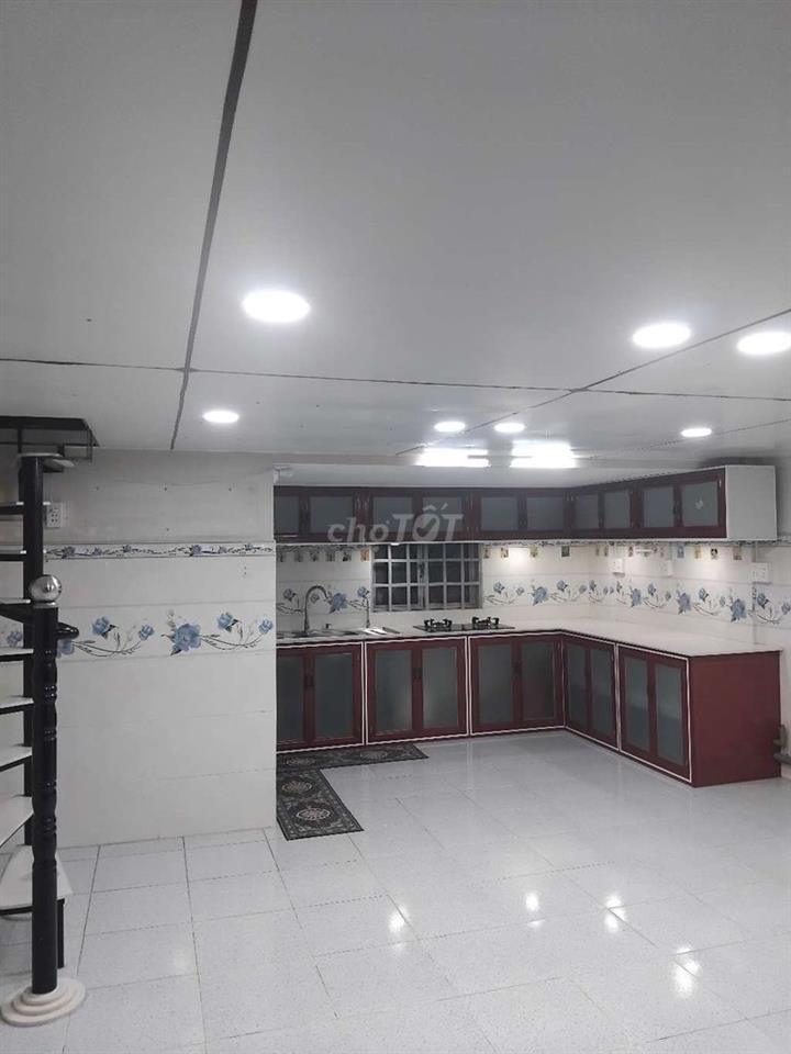 nhà chính chủ cần bán về quê
