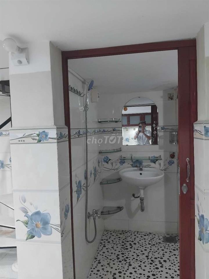 nhà chính chủ cần bán về quê