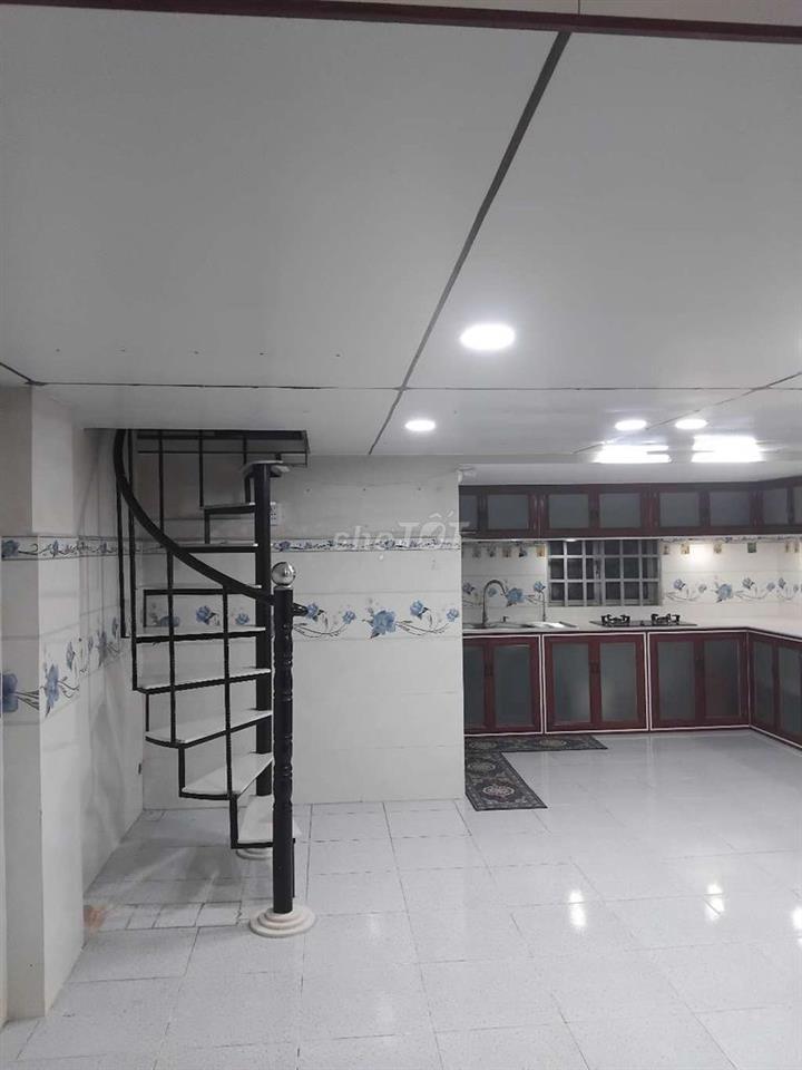 nhà chính chủ cần bán về quê
