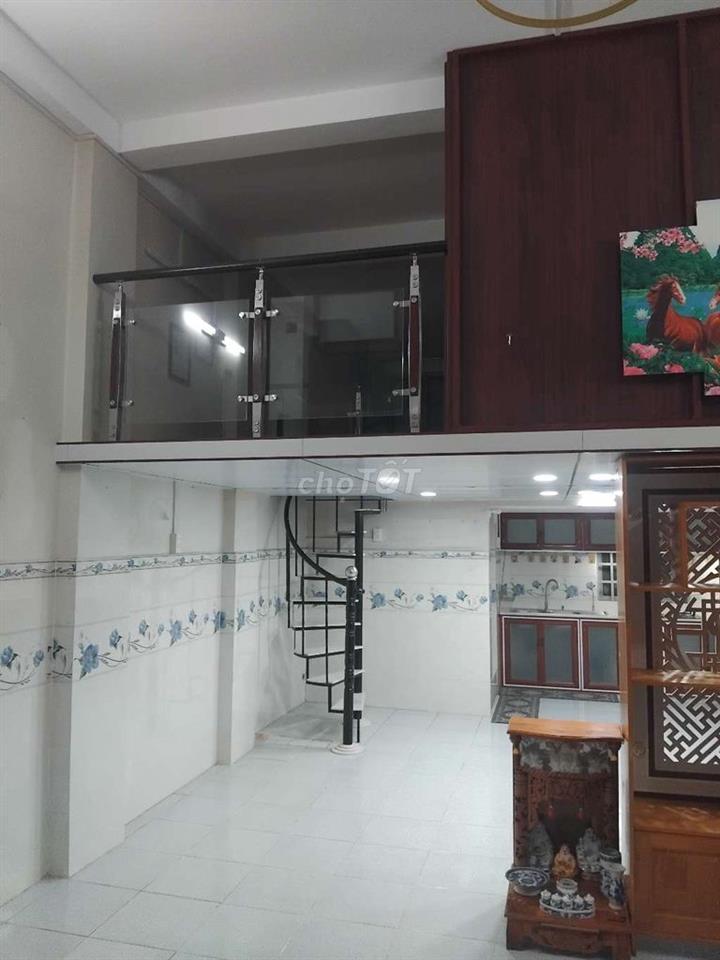 nhà chính chủ cần bán về quê