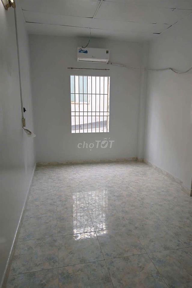 phòng trọ 1tr6 gần chợ Phú Xuân