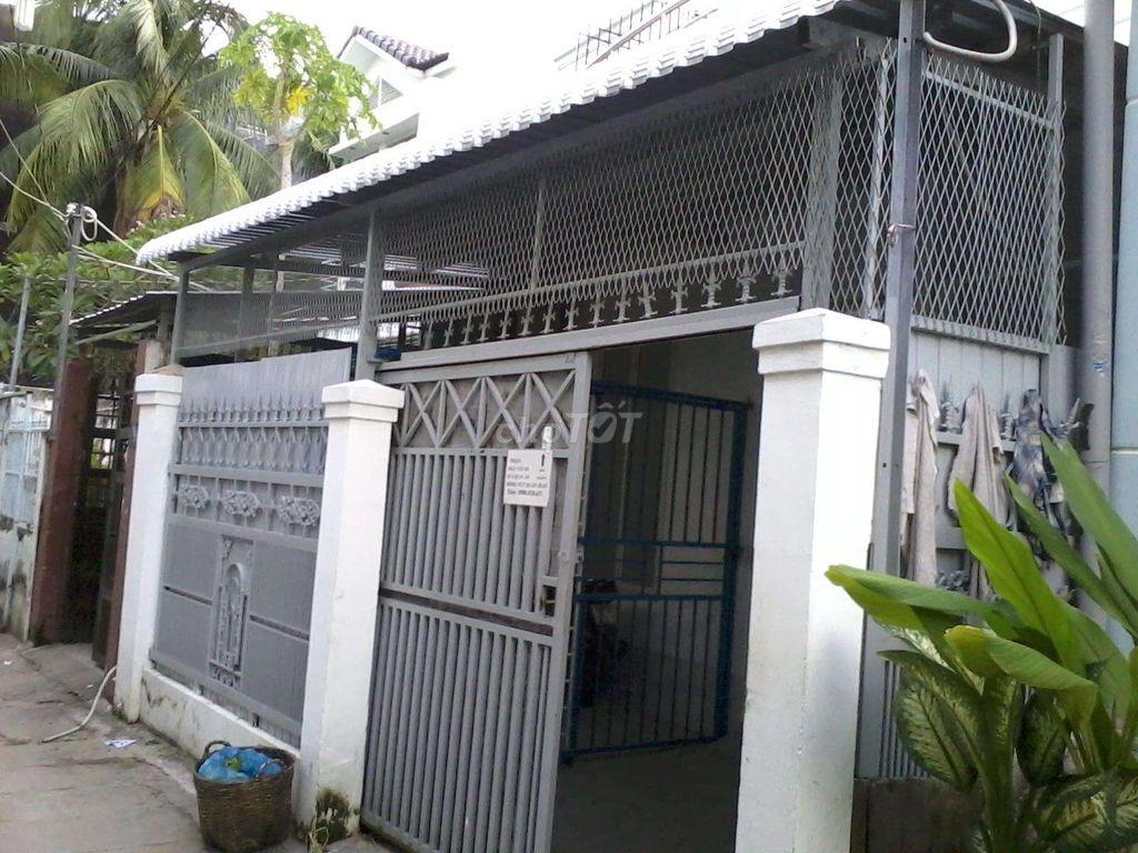 phòng trọ 1tr6 gần chợ Phú Xuân