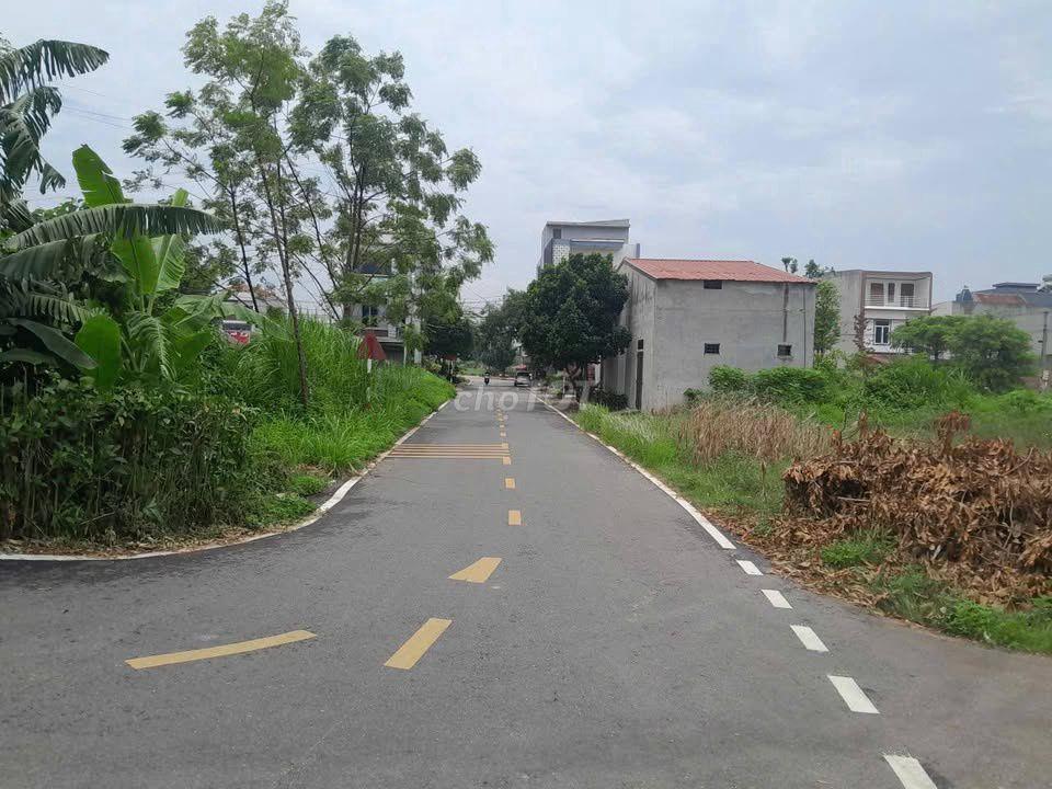 ĐẤT NỀN 120m2, ĐƯỜNG 12M, BĂNG 4 KHU DC ĐỒNG MỒNG XUNG, THANH ĐÌNH, VT