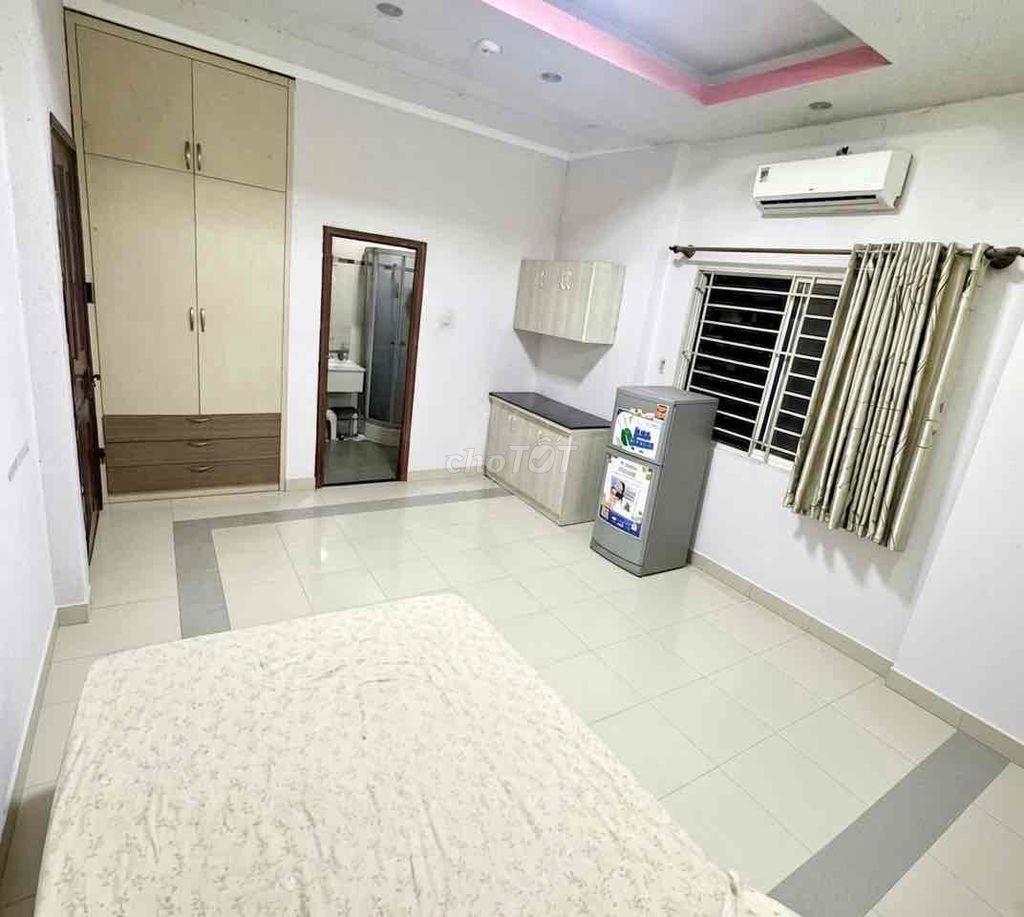 mình có việc gấp cần chuyển nhà nên pass phòng lại