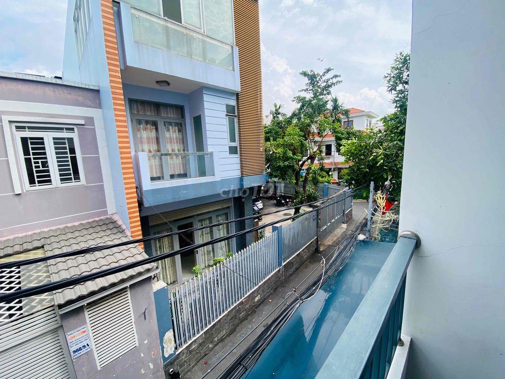 Cho thuê phòng trọ ban công 9O8/16 Quang Trung