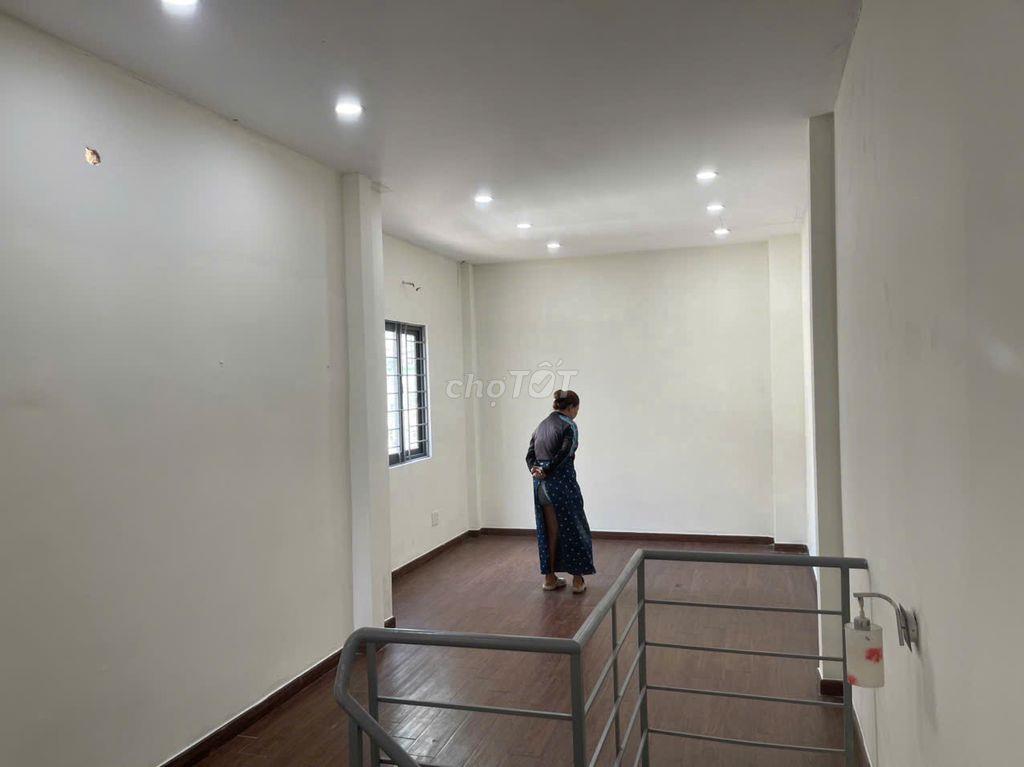 Cho thuê nhà nguyên căn – vị trí thuận tiện kinh doanh - Hẻm xe tải