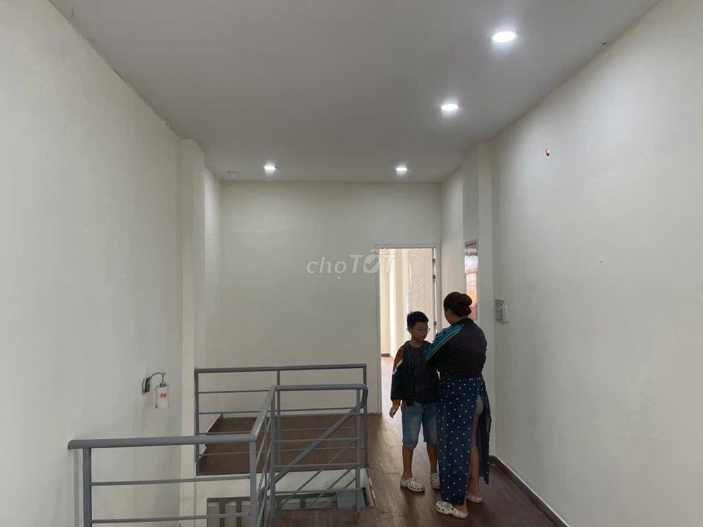 Cho thuê nhà nguyên căn – vị trí thuận tiện kinh doanh - Hẻm xe tải