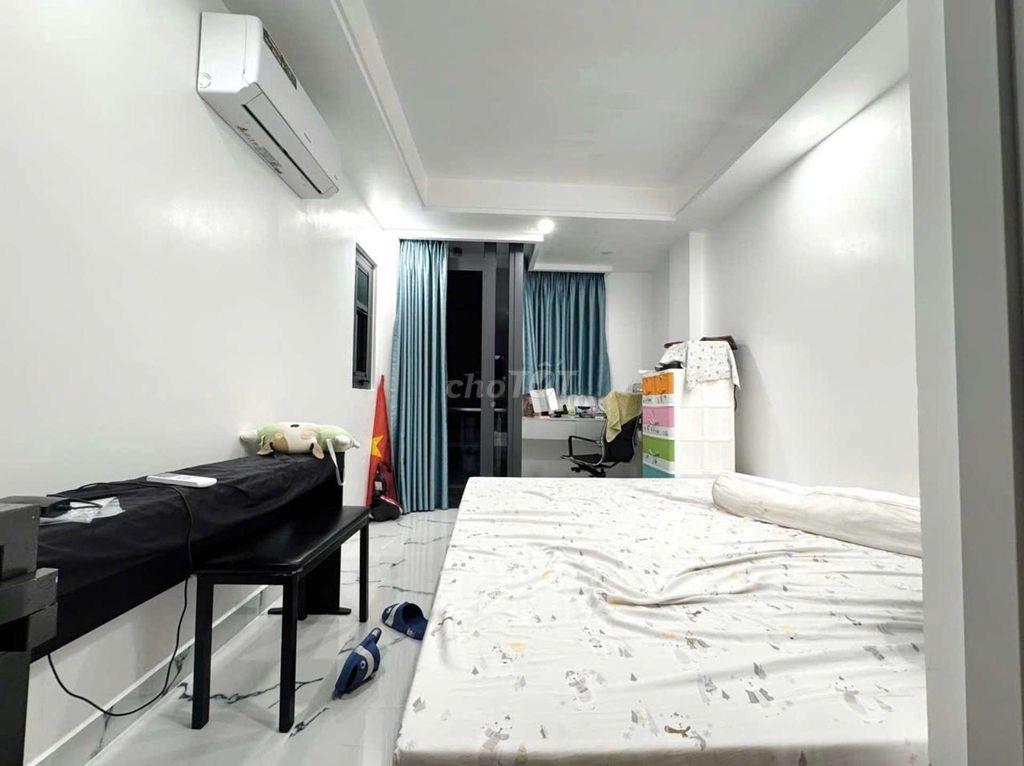 📢Nhà Bến Vân Đồn - Vĩnh Hội Q4 - hẻm Ô tô-5 tầng- 3 P.Ngủ - 27m².