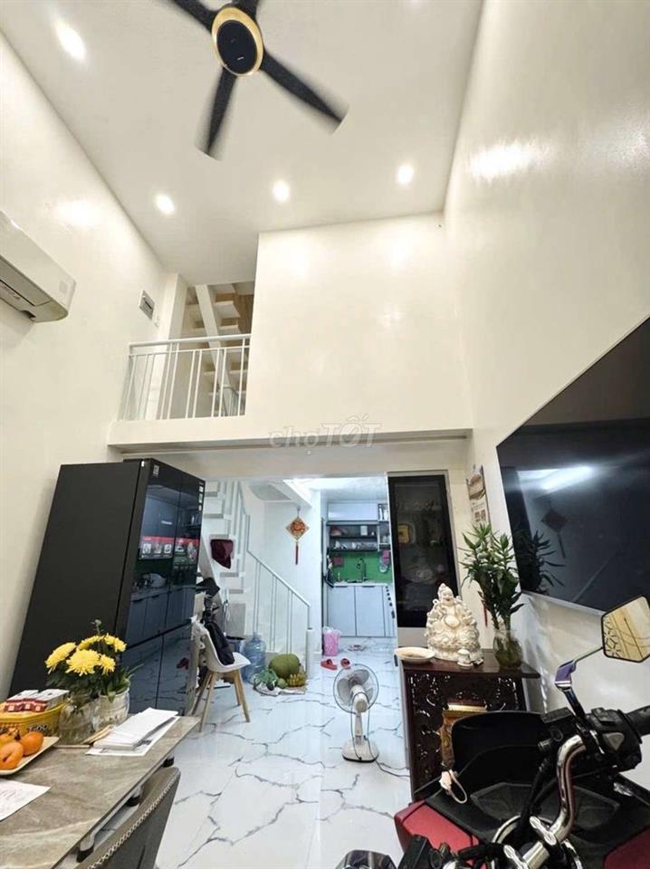 📢Nhà Bến Vân Đồn - Vĩnh Hội Q4 - hẻm Ô tô-5 tầng- 3 P.Ngủ - 27m².