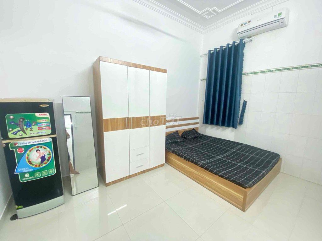 phòng 3tr5 hẻm 185 Nguyễn Phúc Chu