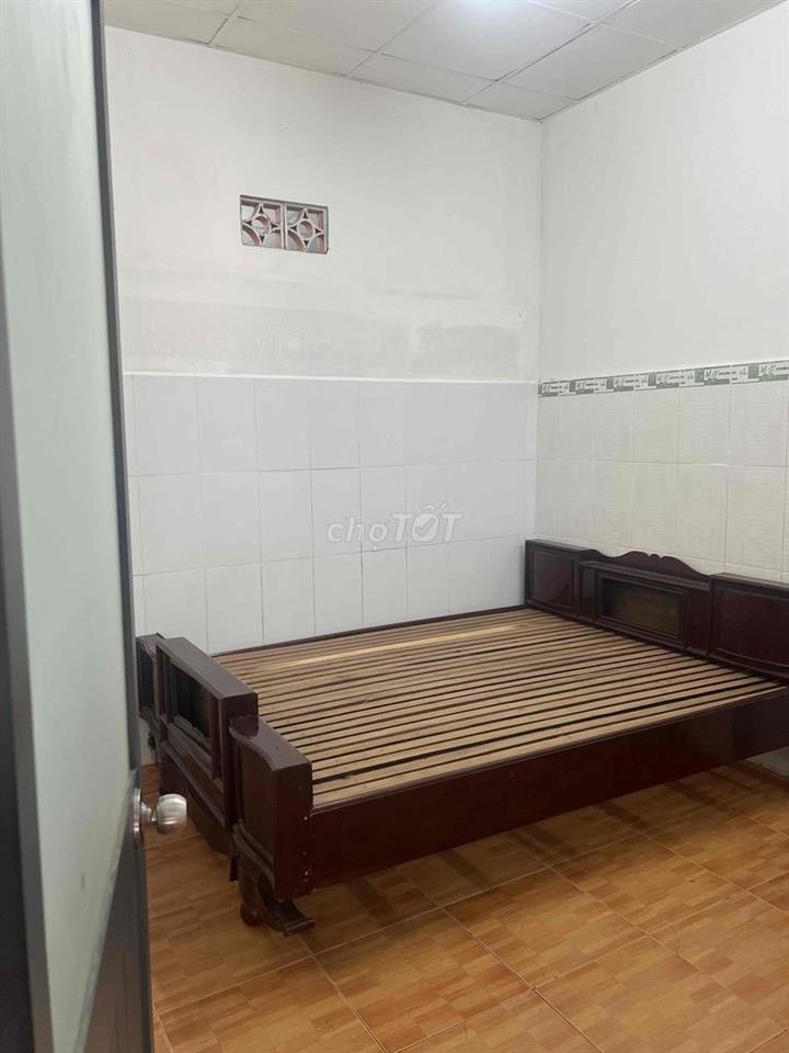 cho thuê nhà 1 trệt hẻm xe hơi 2phòng ngủ
