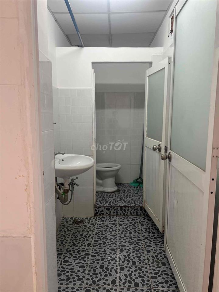 cho thuê nhà 1 trệt hẻm xe hơi 2phòng ngủ