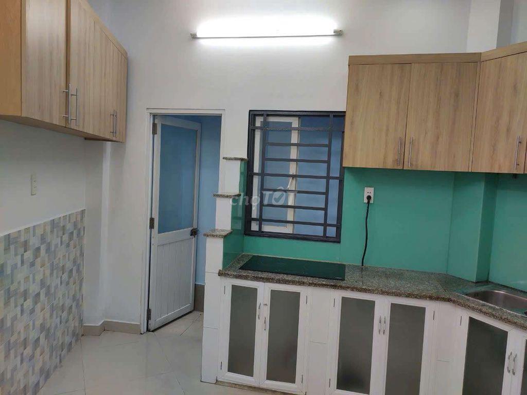 Nhà bán sau mặt tiền Lê Lợi, P.Hạnh Thông