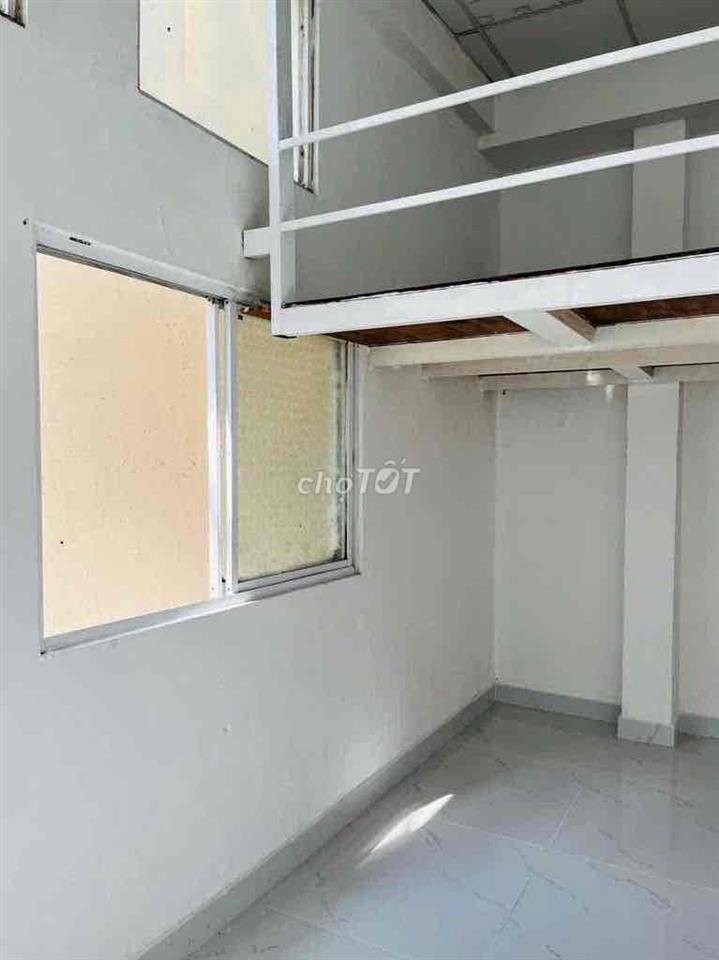 Phòng trọ gác cao qua đầu đối diện ĐH Công Nghiệp giá chỉ từ 3,3triệu
