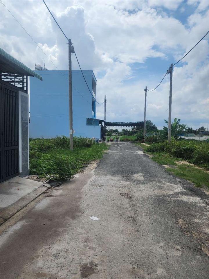 Đất thổ cư Thới Tam Thôn Hóc Môn 