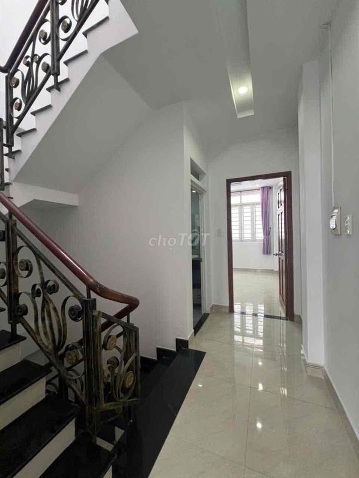 Cho thuê nhà mới hẻm xe tải 7A Thành Thái, cx Đồng Tiến P14, Q10 18tr