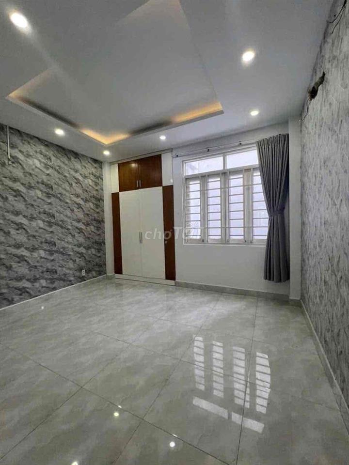Cho thuê nhà mới hẻm xe tải 7A Thành Thái, cx Đồng Tiến P14, Q10 18tr