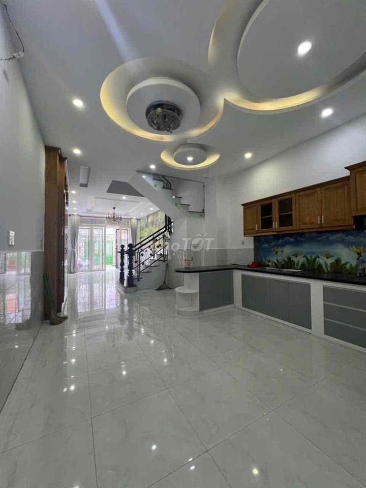Cho thuê nhà mới hẻm xe tải 7A Thành Thái, cx Đồng Tiến P14, Q10 18tr
