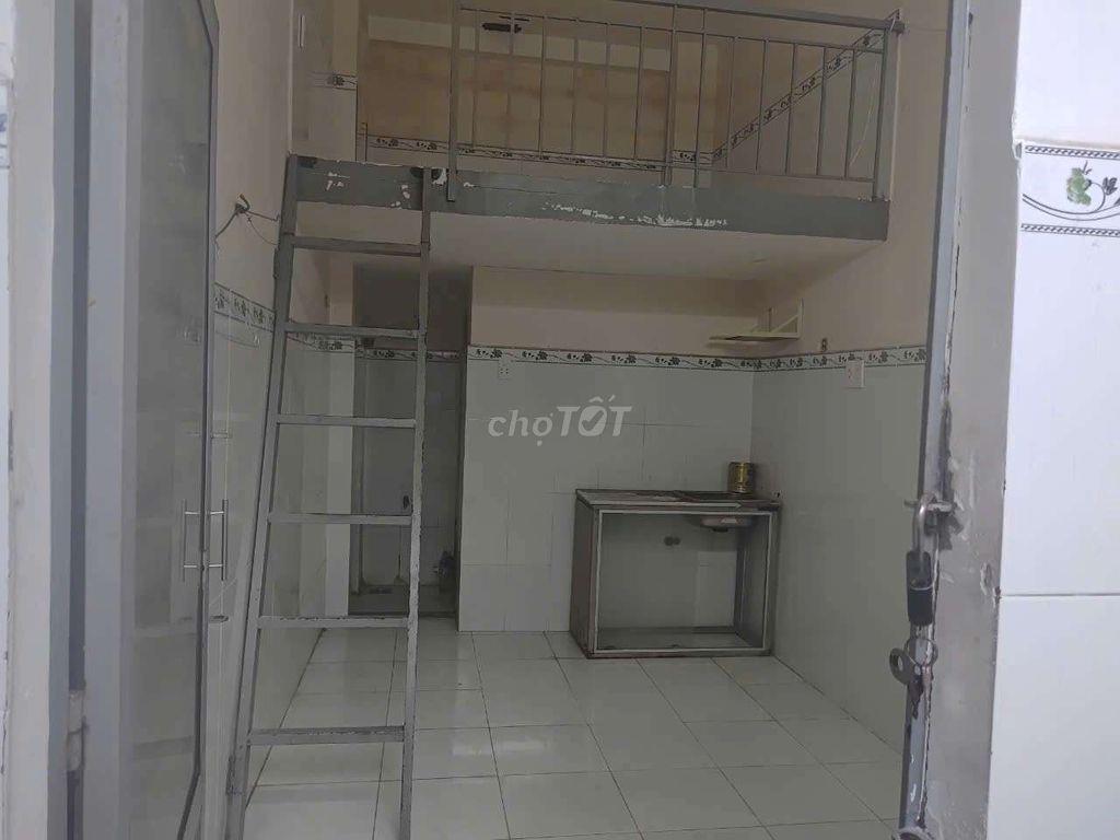 🏠 Cho thuê phòng trọ có gác xép, máy lạnh – Đông Hưng Thuận, Q12
