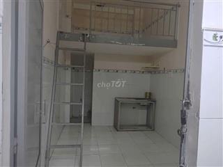 🏠 Cho thuê phòng trọ có gác xép, máy lạnh – Đông Hưng Thuận, Q12