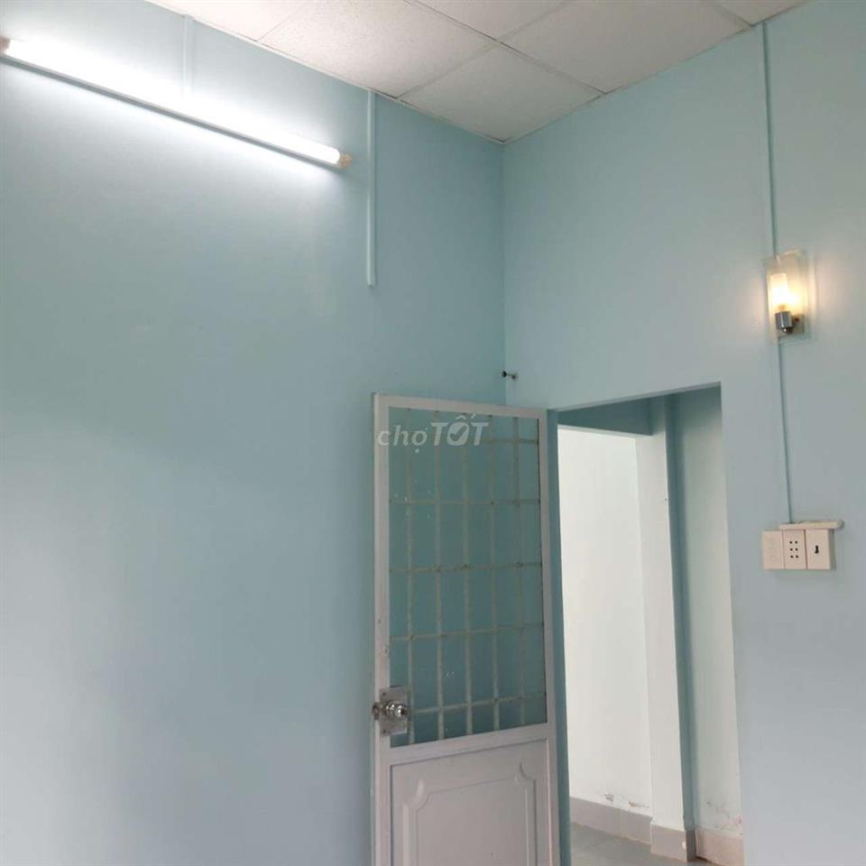 NHÀ Ở GẦN SÁT TRUNG TÂM HÀNH CHÍNH