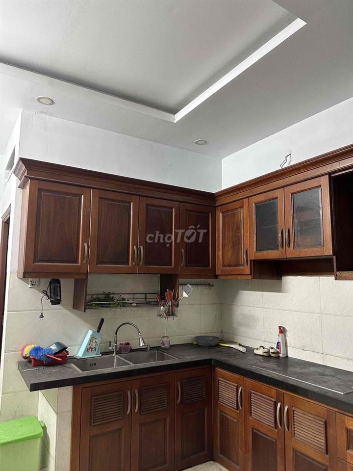 Chính chủ cho thuê nhà đường số 5 , bhh, bình tân giá 13tr. nhà 4 tâng