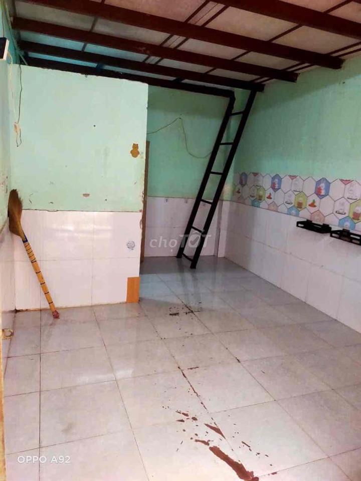 Cho thuê phòng trọ có gác lững