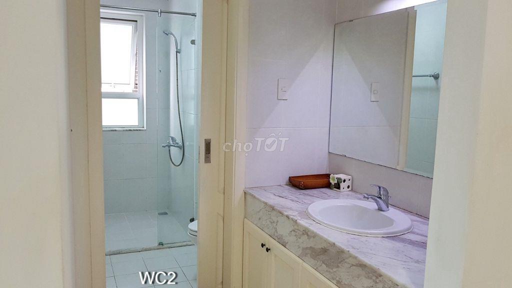 Bán gấp chung cư Sacomreal 584 (Tân Phú) - 105m2, 3PN, 2WC, giá 4.5 tỷ