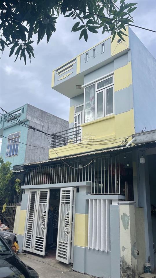 Nhà 2 tầng 
