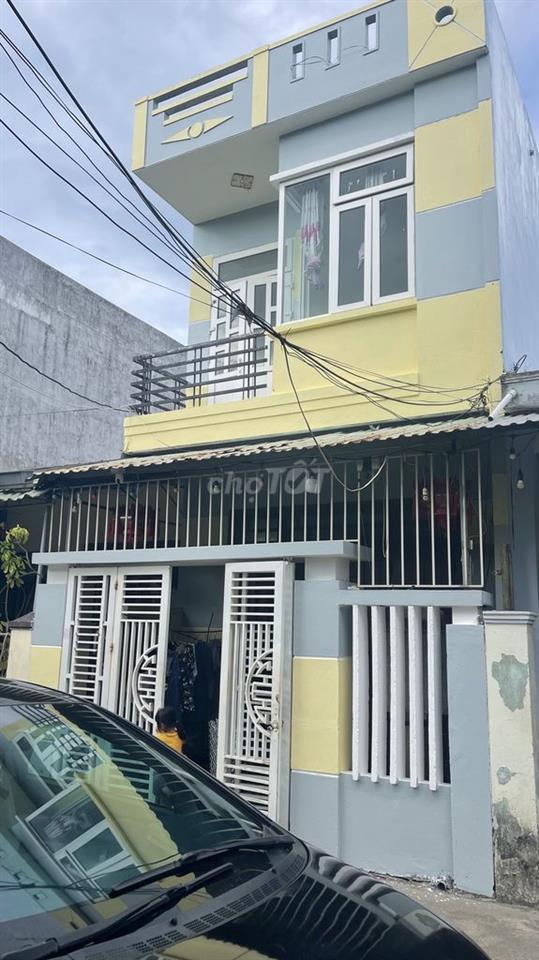 Nhà 2 tầng 