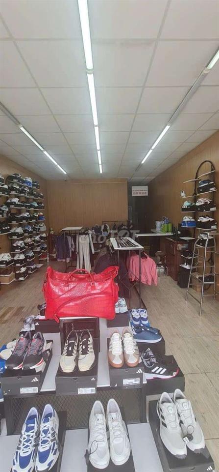 Bán căn nhà đường D33 kế ngân hàng MB,khu dân cư việt sing vsip1,BD