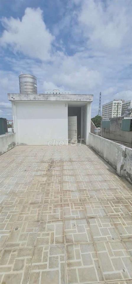 Bán căn nhà đường D33 kế ngân hàng MB,khu dân cư việt sing vsip1,BD