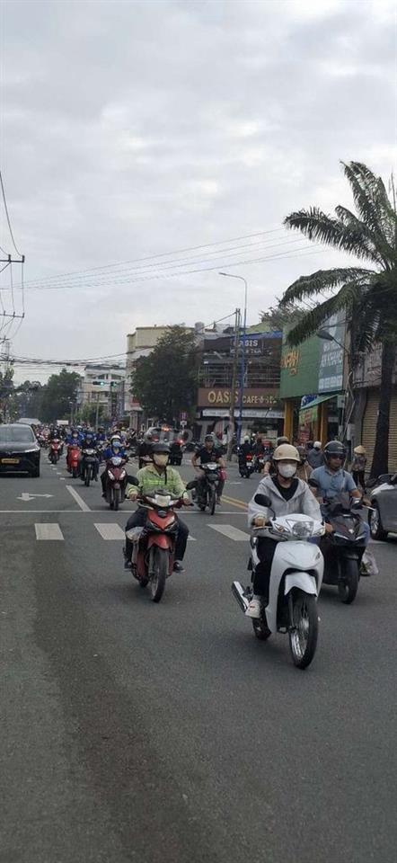 Bán cặp kho 300m gần cổng KCN VN singapore vsip1,khu dân cư việt sing