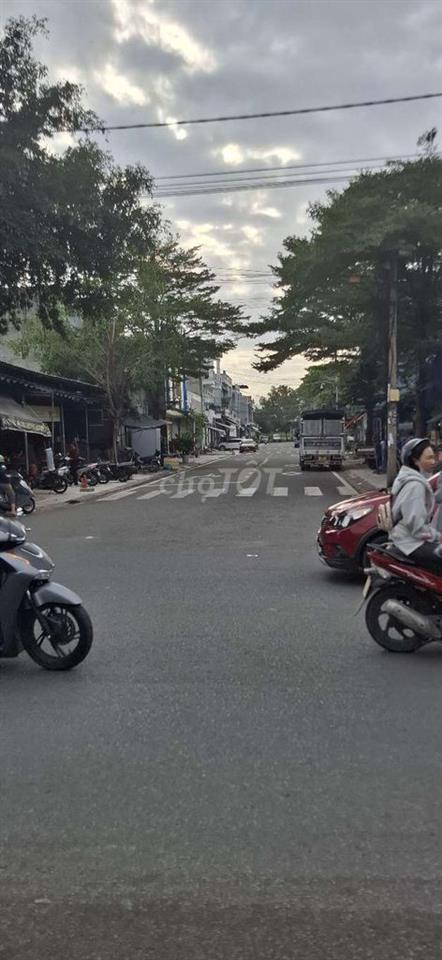 Bán cặp kho 300m gần cổng KCN VN singapore vsip1,khu dân cư việt sing