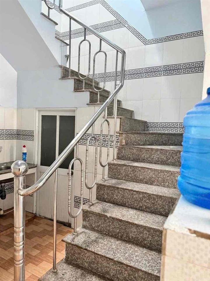 nhà 1 lầu ngay trục đường khu 6