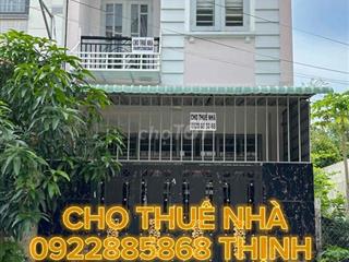 cho thuê nhà nguyên căn nhà đẹp đã lắp màn rèm cửa