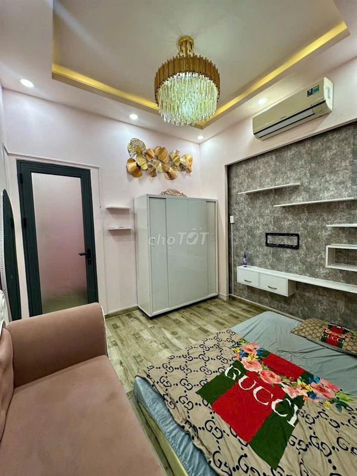 GIẢM GIÁ THUÊ NHÀ TRẦN QUANG KHẢI, P. TÂN ĐỊNH (Q.1 CŨ), TP. HCM