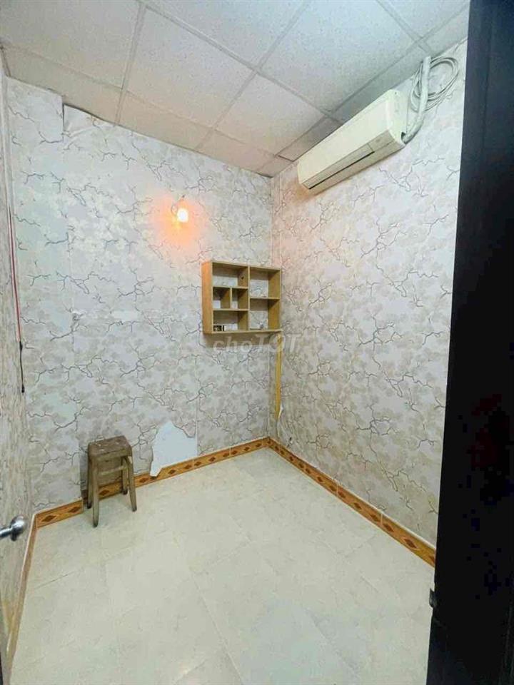 CHO THUÊ NHÀ GẦN NGÃ 5 2PN QUANG TRUNG P10 GÒ VẤP