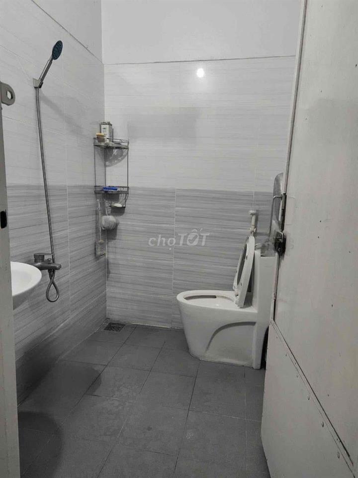Phòng Tro rẻ mà có máy lạnh