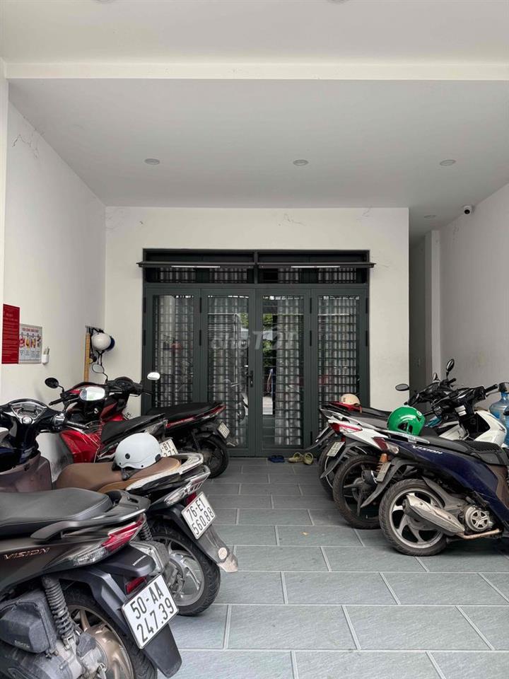 Bán nhà 3,5 tấm đang ở và cho thuê CHDV đường thông 10m kdc yên tĩnh